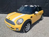 Used Mini Cooper Hatch 120 HP (88 kW) 2008 Yellow Hatchback
