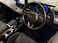 Begagnad Toyota Corolla 184 HK (135 kW) 2020 Vit Kombi