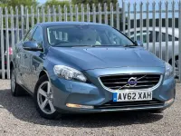 Usado Volvo V40 SE 2013 Azul Utilitario