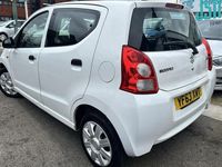 Used Suzuki Alto 68 HP (50 kW) 2013 White Hatchback