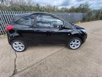 Begagnad Ford Ka Zetec 69 HK (50 kW) 2016 Svart Halvkombi