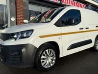Used Peugeot Partner 102 HP (75 kW) 2020 White MPV