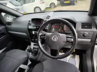 Używany Vauxhall Zafira 115 KM (84 kW) 2012 Srebrny Minivan