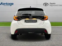 Used Toyota Yaris Design 113 HP (83 kW) 2025 White Hatchback