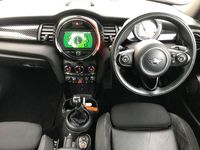 Begagnad Mini Cooper S Cabriolet Classic 188 HK (138 kW) 2019 Röd Cab
