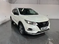 Used Nissan Qashqai N-Connecta 130 HP (95 kW) 2017 White SUV