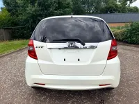 Used Honda Jazz 120 HP (88 kW) 2012 White Hatchback
