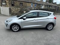 Used Ford Fiesta Zetec 85 HP (62 kW) 2019 Silver Hatchback
