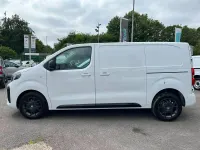 New Vauxhall Vivaro S 120 HP (88 kW) 2026 White MPV