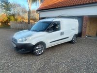 Usado Fiat Doblò 2015 Blanco Monovolumen