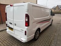Used Vauxhall Vivaro Sportive 115 HP (84 kW) 2015 White MPV
