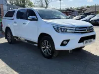 Second-hand Toyota HiLux 150 CP (110 kW) 2017 Alb Pickup