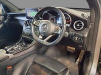 Begagnad Mercedes GLC220 Premium Plus 2019 Grå SUV