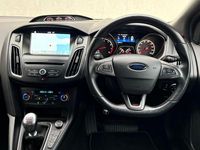 Used Ford Focus ST 250 HP (183 kW) 2018 Blue Hatchback