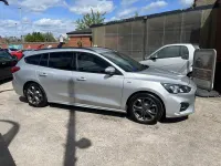 Usado Ford Focus ST-Line 120 CV (88 kW) 2021 Plateado Familiar