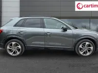 Begagnad Audi Q3 Black Edition 150 HK (110 kW) 2022 Grå SUV