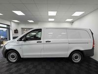 Used Mercedes e-Vito Progressive 85 kW (116 HP) 2022 White MPV