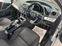 Begagnad Mazda 3 115 HK (84 kW) 2012 Silver Halvkombi