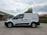 Gebraucht Ford Transit Connect 75 PS (55 kW) 2020 Weiß Van / Kleinbus