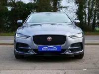 Usado Jaguar XE S 250 HP (183 kW) 2019 Cinzento Sedan
