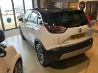 Used Vauxhall Crossland X Elite 130 HP (95 kW) 2020 White SUV