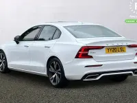 Used Volvo S60 R-Design 250 HP (183 kW) 2019 White Sedan
