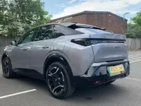 Second-hand Peugeot e-3008 GT 152 kW (207 CP) 2025 Gri SUV