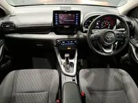 Used Toyota Yaris Hybrid 116 HP (85 kW) 2023 White Hatchback