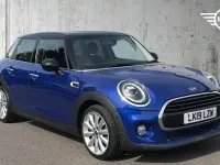 Used Mini Cooper Classic 134 HP (98 kW) 2019 Blue Hatchback