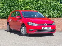 Used VW Golf VII S 85 HP (62 kW) 2019 Red Hatchback
