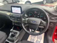 Used Ford Focus Titanium 120 HP (88 kW) 2019 Red Hatchback