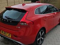 Used Volvo V40 R-Design 190 HP (139 kW) 2016 Red Hatchback