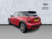 Begagnad Mini Cooper S Exclusive 192 HK (141 kW) 2022 Röd Halvkombi