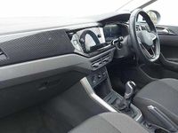 Used VW Taigo Life 95 HP (69 kW) 2024 White SUV