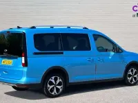 Begagnad Ford Tourneo Connect Active 122 HK (89 kW) 2023 Blå Minibuss