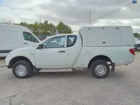 Used Mitsubishi L200 134 HP (98 kW) 2012 White Pickup