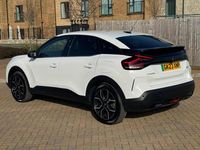 Used Citroën e-C4 Shine 98 kW (134 HP) 2023 White Hatchback