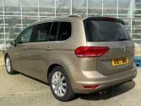 Used VW Touran SEL 150 HP (110 kW) 2017 Beige MPV