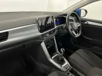 Używany VW T-Roc Life 150 KM (110 kW) 2023 Niebieski SUV