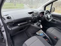 Used Vauxhall Combo Sportive 100 HP (73 kW) 2019 Grey MPV