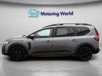 Used Dacia Jogger Extreme 141 HP (103 kW) 2024 Grey MPV