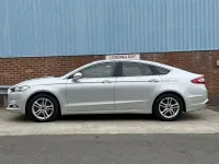 Gebraucht Ford Mondeo Zetec 180 PS (132 kW) 2018 Silber Kleinwagen