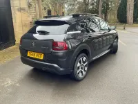 Used Citroën C4 Cactus Flair 98 HP (72 kW) 2016 Black Hatchback