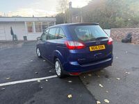 Used Ford Grand C-Max Zetec 120 HP (88 kW) 2016 Blue MPV
