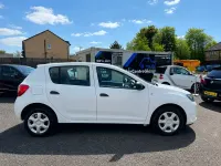 Gebraucht Dacia Sandero Ambiance 2016 Weiß Kleinwagen