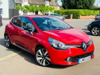 Used Renault Clio IV Dynamique 90 HP (66 kW) 2015 Red Hatchback