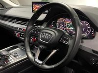Begagnad Audi Q7 Business 2017 Svart SUV