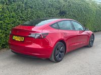 Usado Tesla Model 3 Long Range AWD 366 kW (498 HP) 2021 Vermelho Sedan