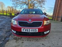 Used Skoda Octavia Elegance 2013 Red Estate