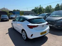 Used Vauxhall Astra SRi 2017 White Hatchback
